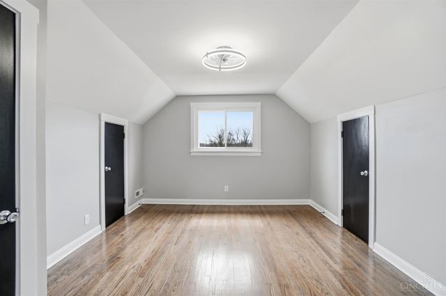 2571 Montana Avenue, Cincinnati, OH 45211