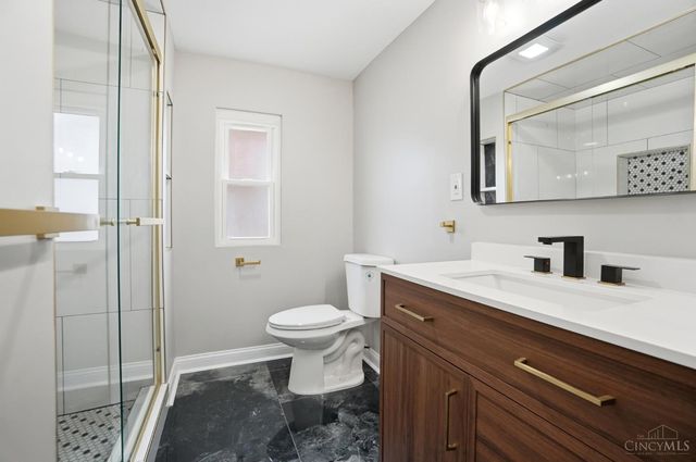 2571 Montana Avenue, Cincinnati, OH 45211