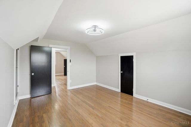 2571 Montana Avenue, Cincinnati, OH 45211