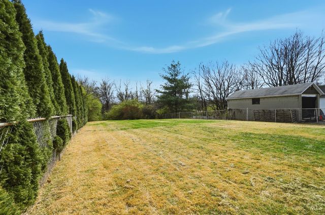 2571 Montana Avenue, Cincinnati, OH 45211