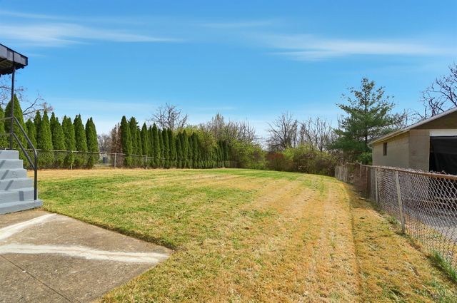 2571 Montana Avenue, Cincinnati, OH 45211