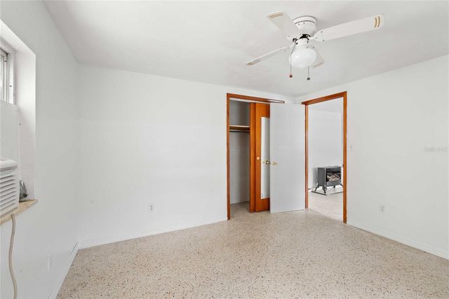 6035 10TH STREET, Zephyrhills, FL 33542