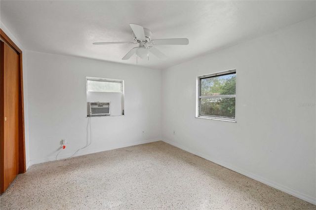 6035 10TH STREET, Zephyrhills, FL 33542