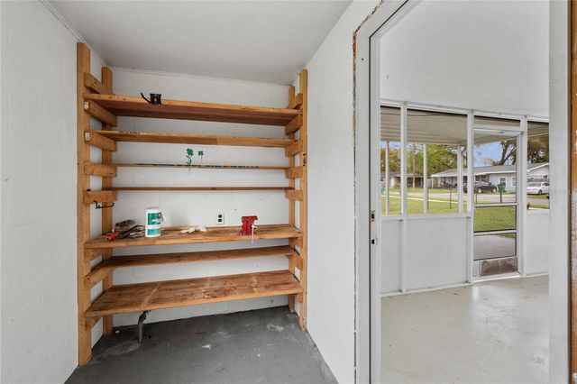 6035 10TH STREET, Zephyrhills, FL 33542