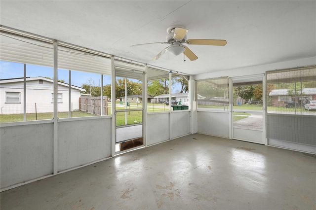 6035 10TH STREET, Zephyrhills, FL 33542