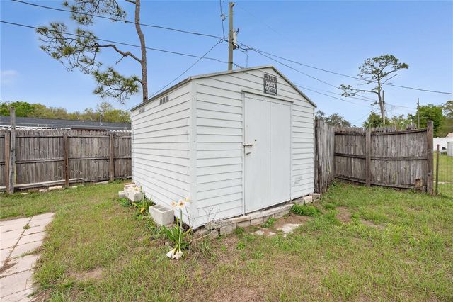 6035 10TH STREET, Zephyrhills, FL 33542