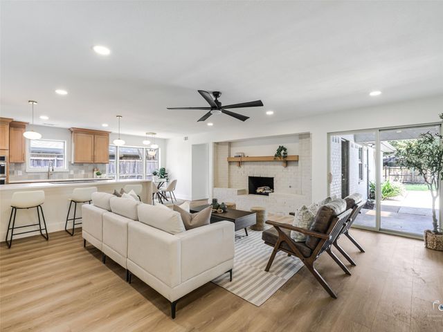 316 Amherst Avenue, Richardson, TX 75081