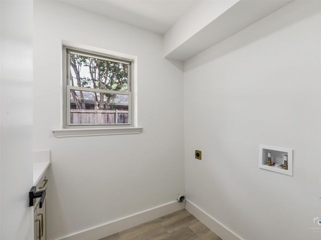 316 Amherst Avenue, Richardson, TX 75081