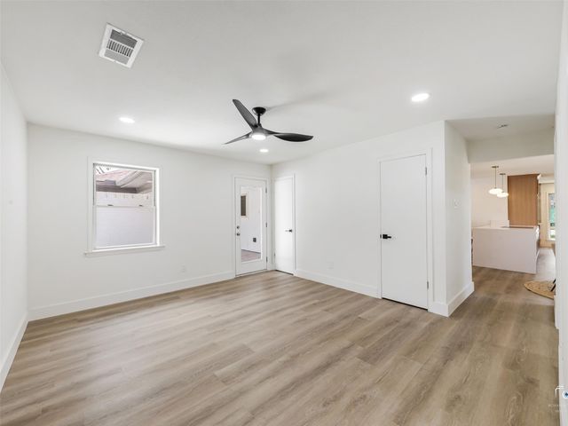 316 Amherst Avenue, Richardson, TX 75081