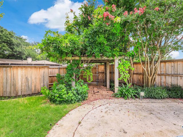 316 Amherst Avenue, Richardson, TX 75081