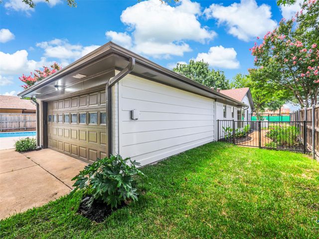 316 Amherst Avenue, Richardson, TX 75081