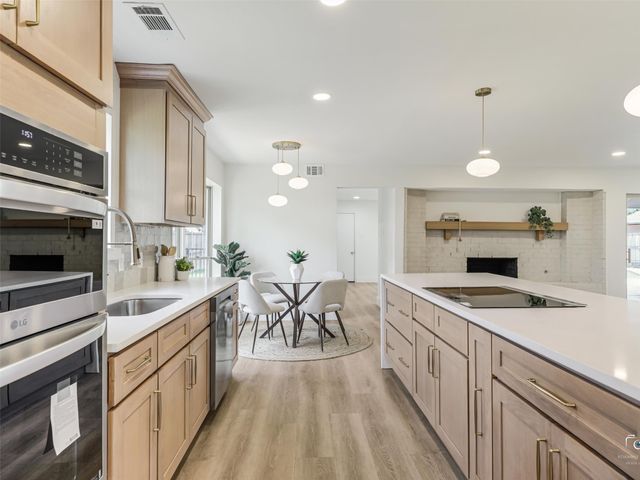 316 Amherst Avenue, Richardson, TX 75081