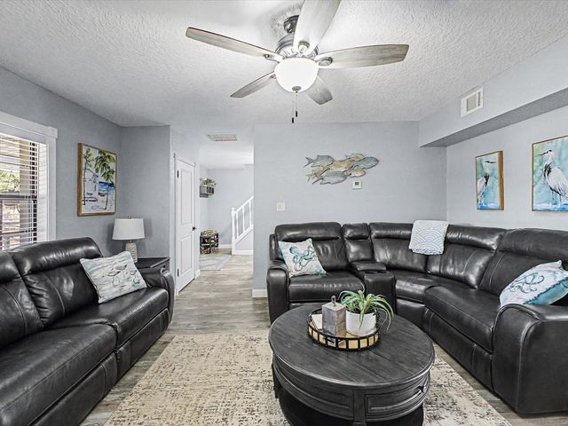 24420 LANARK ROAD, Brooksville, FL 34601