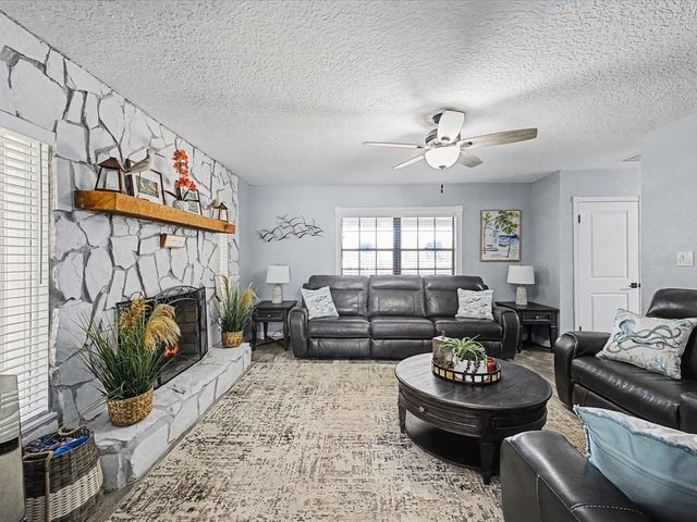 24420 LANARK ROAD, Brooksville, FL 34601