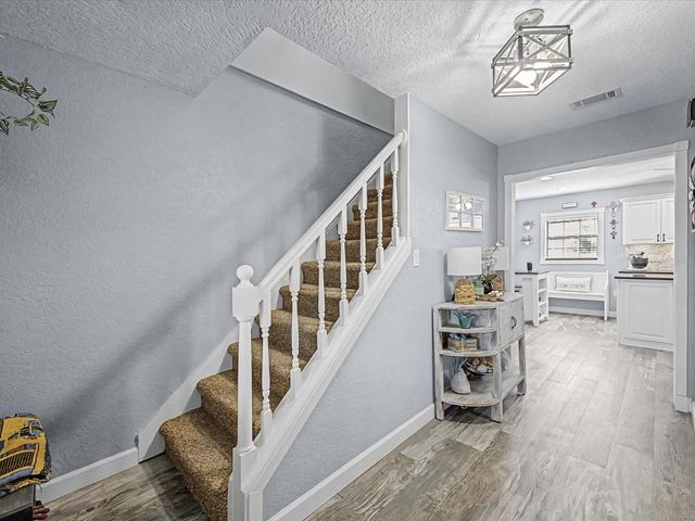 24420 LANARK ROAD, Brooksville, FL 34601