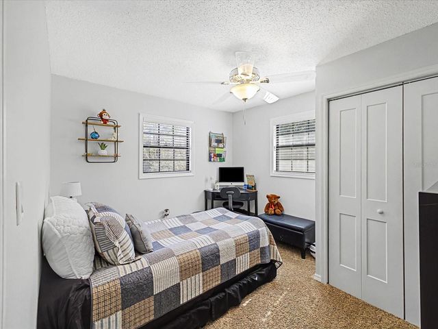 24420 LANARK ROAD, Brooksville, FL 34601