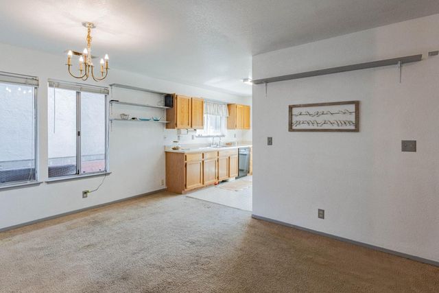 11 Fresa Place, Salinas, CA 93905