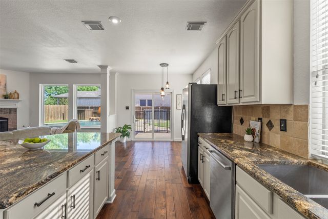 206 Butternut Drive, Fate, TX 75087