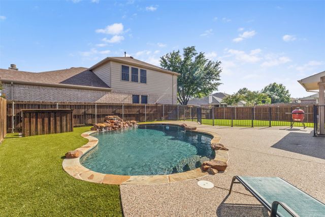 206 Butternut Drive, Fate, TX 75087
