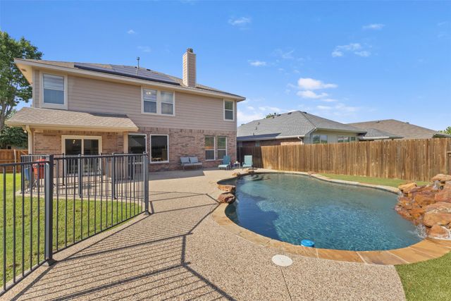 206 Butternut Drive, Fate, TX 75087