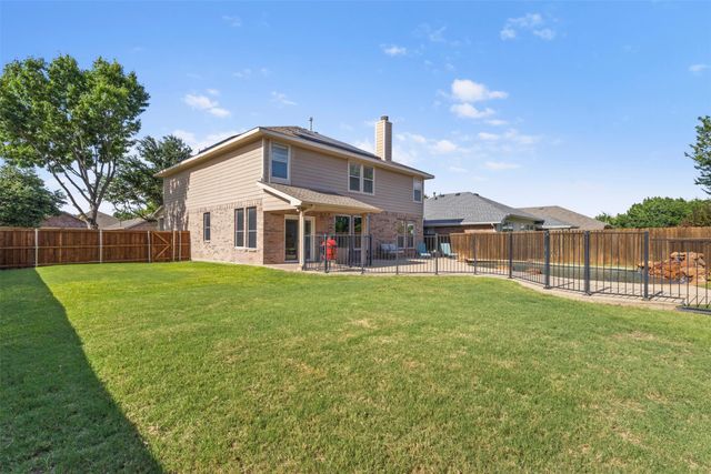 206 Butternut Drive, Fate, TX 75087