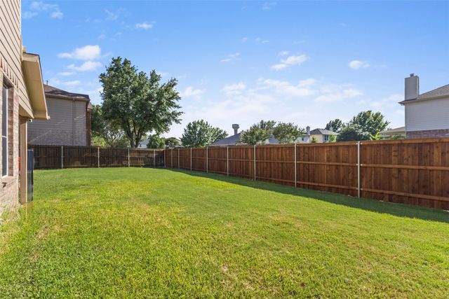 206 Butternut Drive, Fate, TX 75087