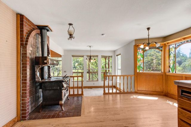 14975 Deerwood Pl, Grass Valley, CA 95949