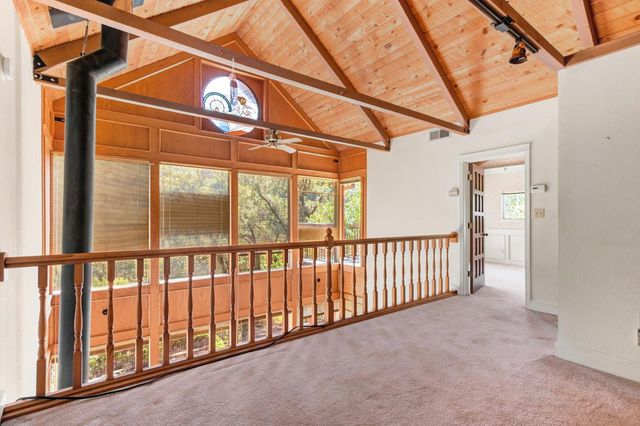 14975 Deerwood Pl, Grass Valley, CA 95949