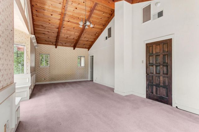 14975 Deerwood Pl, Grass Valley, CA 95949