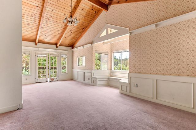 14975 Deerwood Pl, Grass Valley, CA 95949