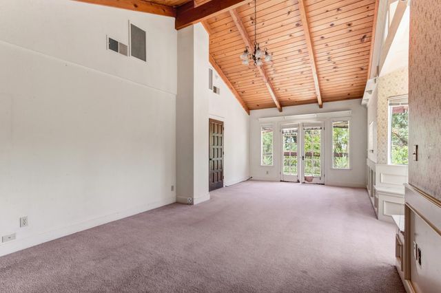 14975 Deerwood Pl, Grass Valley, CA 95949