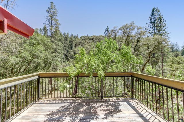14975 Deerwood Pl, Grass Valley, CA 95949