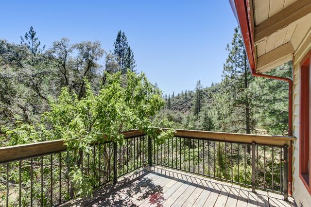 14975 Deerwood Pl, Grass Valley, CA 95949