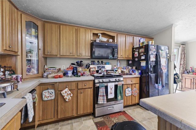 252 Maiden LN, Fincastle, VA 24090