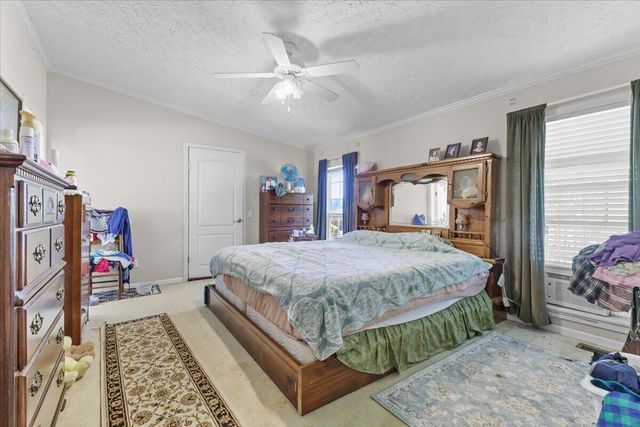 252 Maiden LN, Fincastle, VA 24090