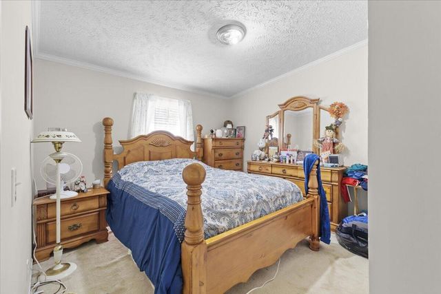 252 Maiden LN, Fincastle, VA 24090