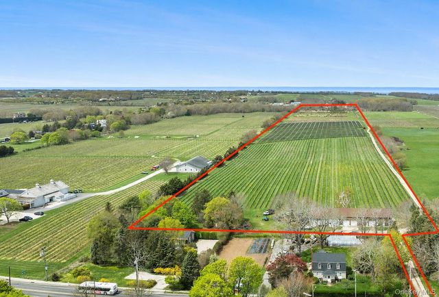 37025 Main Road, Cutchogue, NY 11935