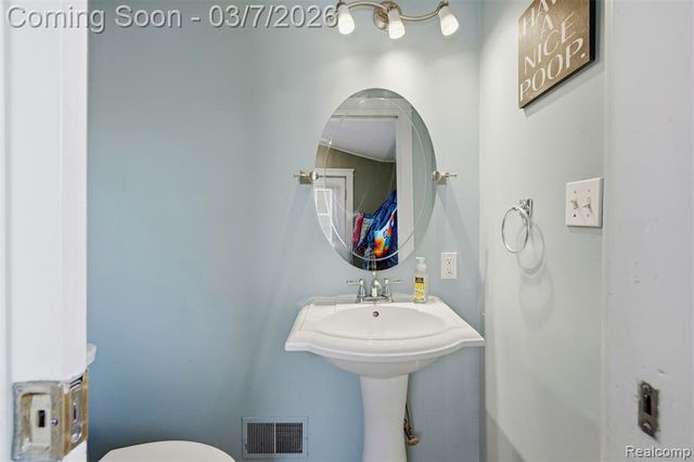 258 Spruce Street, Wyandotte, MI 48192