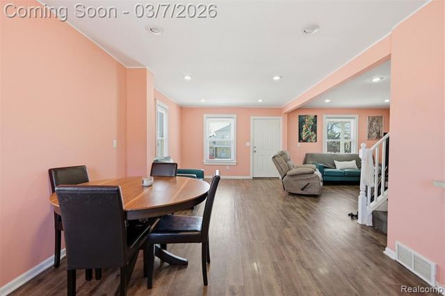 258 Spruce Street, Wyandotte, MI 48192