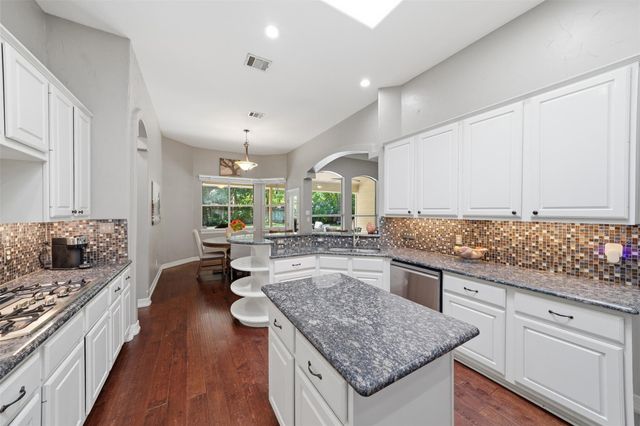 4022 Honey Bear LOOP, Round Rock, TX 78681