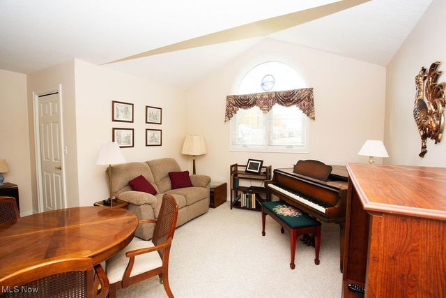 7729 Amberwood Trail, Boardman, OH 44512