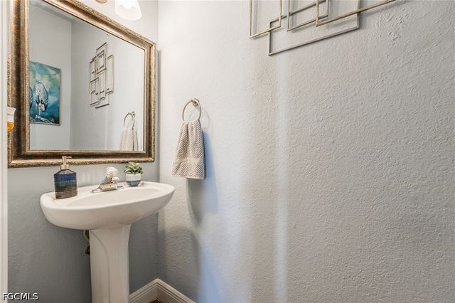 11398 Lake Cypress LOOP, Fort Myers, FL 33913