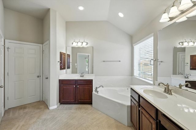 9600 Courtright Drive, Fort Worth, TX 76244