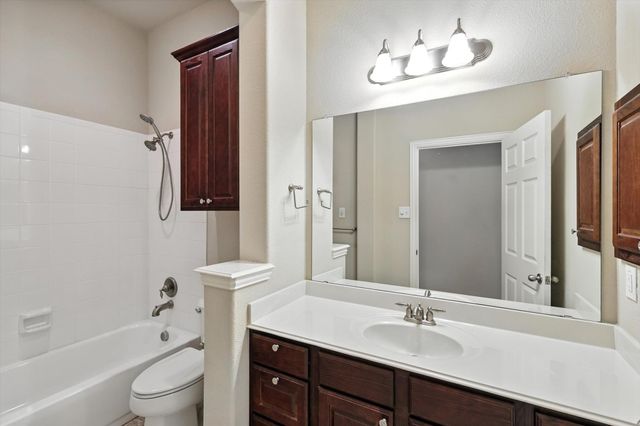 9600 Courtright Drive, Fort Worth, TX 76244