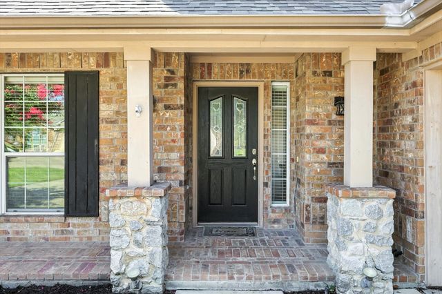 9600 Courtright Drive, Fort Worth, TX 76244
