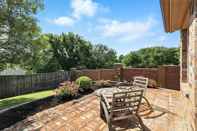 9600 Courtright Drive, Fort Worth, TX 76244