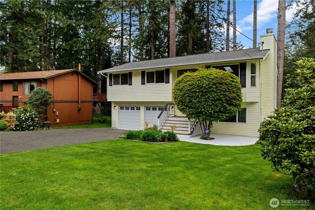 3485 NW This A Way Rd, Bremerton, WA 98312