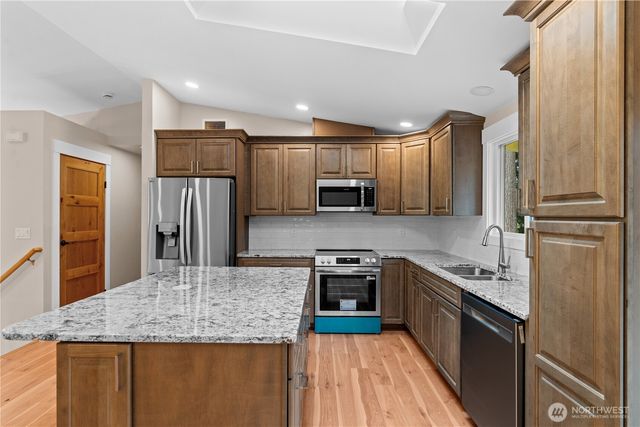 3485 NW This A Way Rd, Bremerton, WA 98312