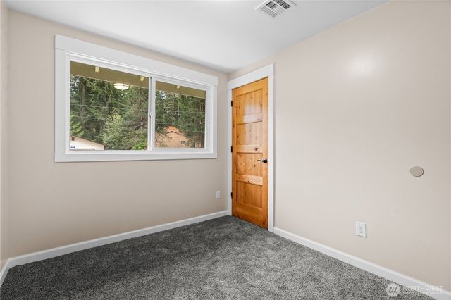 3485 NW This A Way Rd, Bremerton, WA 98312