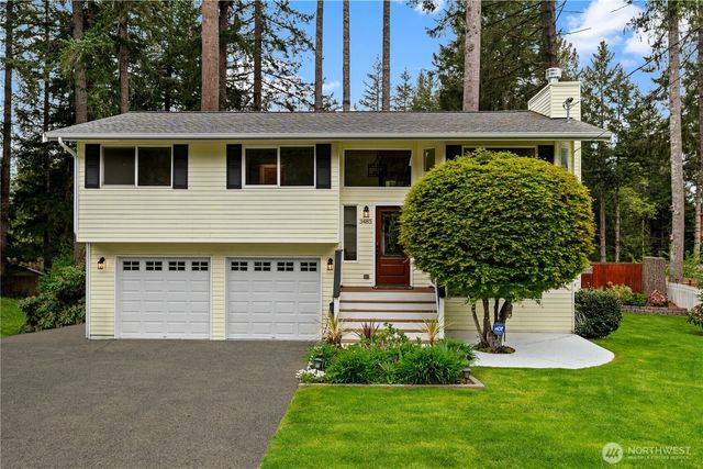 3485 NW This A Way Rd, Bremerton, WA 98312
